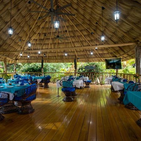 Mariposa Belize Beach Resort Placencia エクステリア 写真