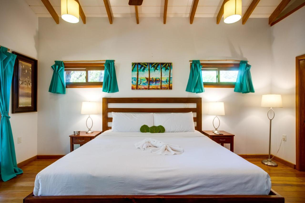 Mariposa Belize Beach Resort Placencia エクステリア 写真