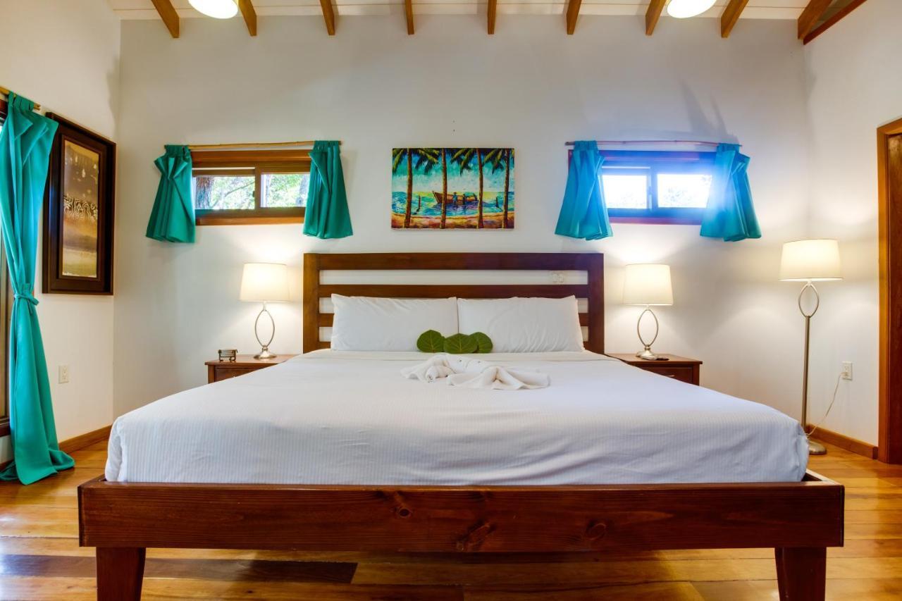 Mariposa Belize Beach Resort Placencia エクステリア 写真