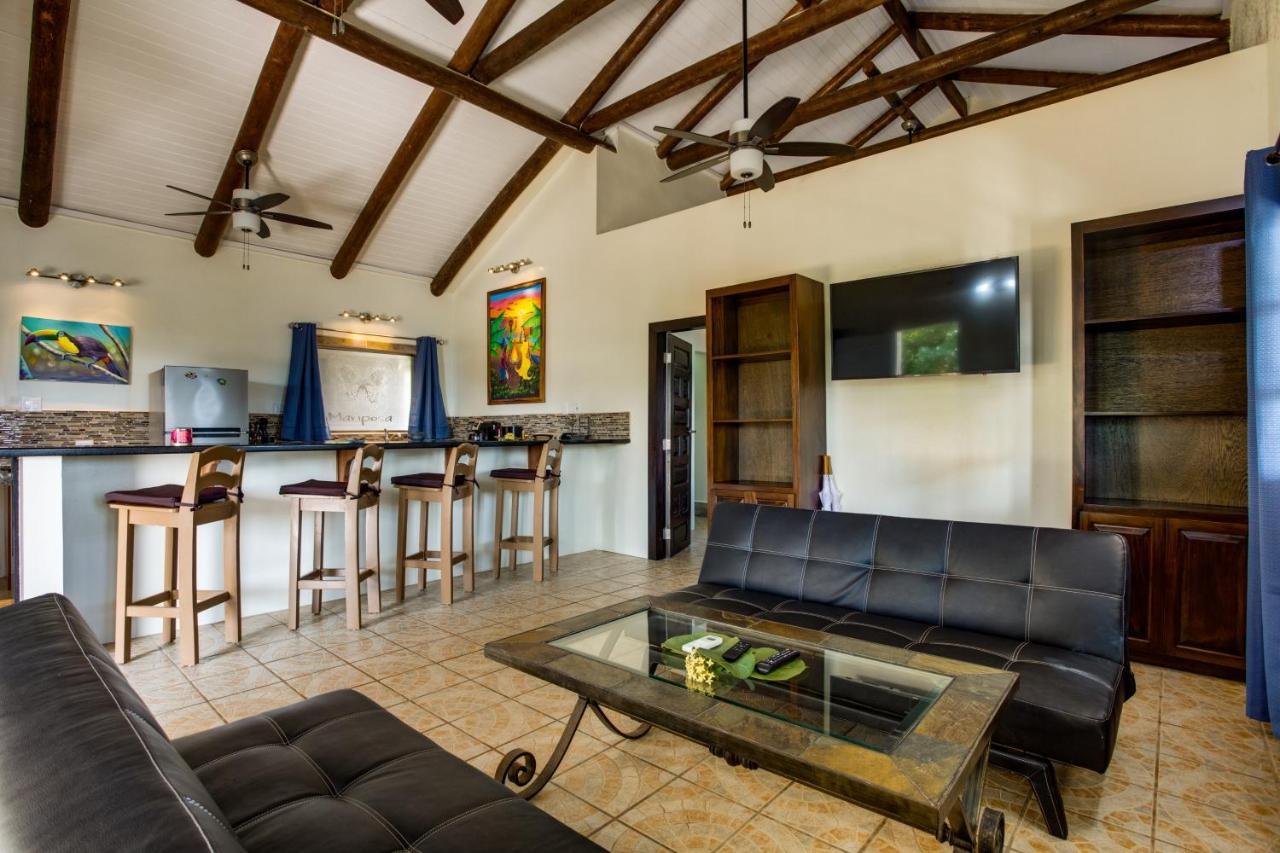 Mariposa Belize Beach Resort Placencia エクステリア 写真