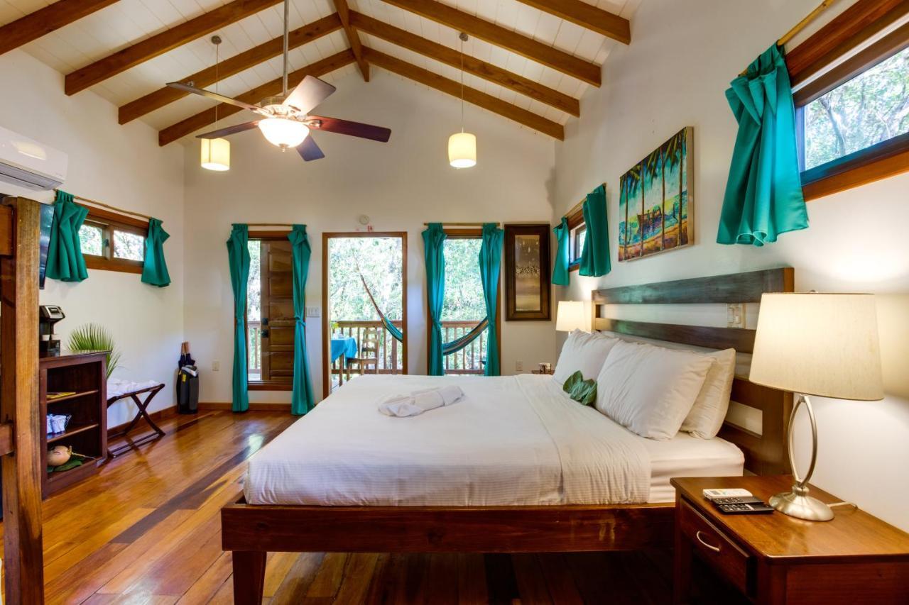 Mariposa Belize Beach Resort Placencia エクステリア 写真