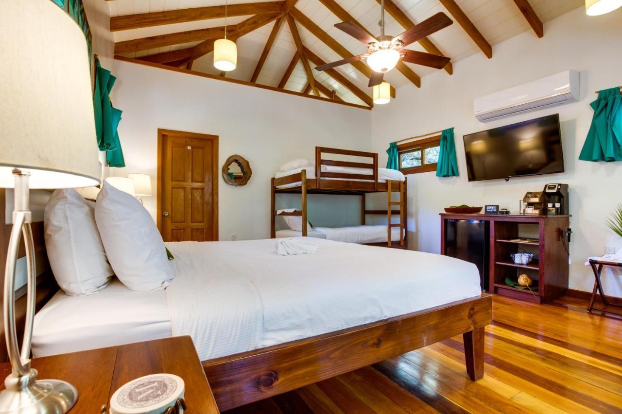Mariposa Belize Beach Resort Placencia エクステリア 写真