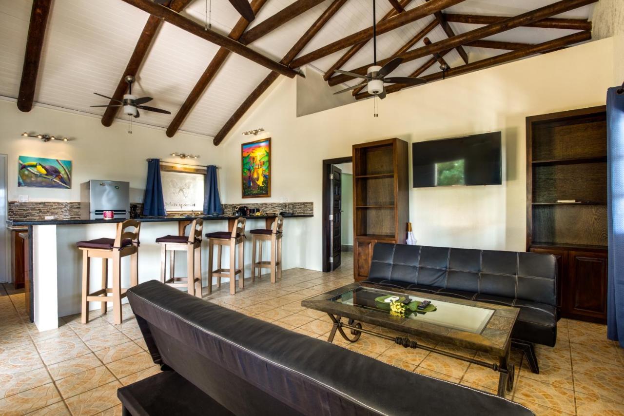 Mariposa Belize Beach Resort Placencia エクステリア 写真