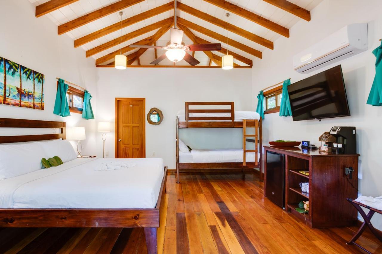 Mariposa Belize Beach Resort Placencia エクステリア 写真