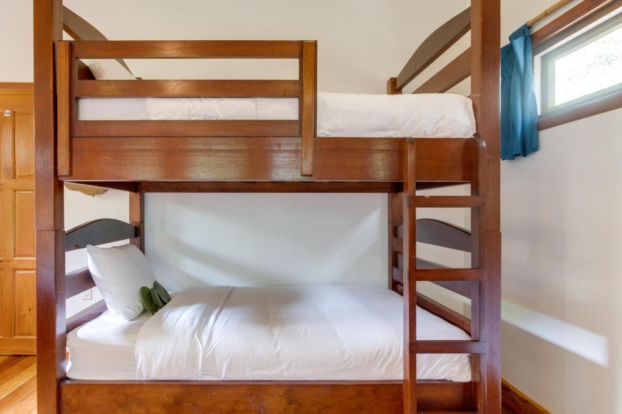 Mariposa Belize Beach Resort Placencia エクステリア 写真