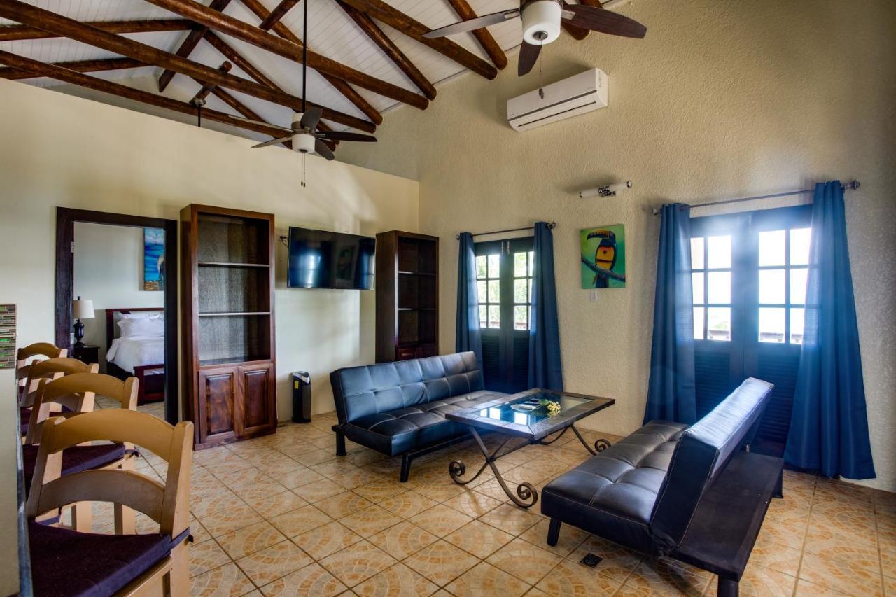 Mariposa Belize Beach Resort Placencia エクステリア 写真
