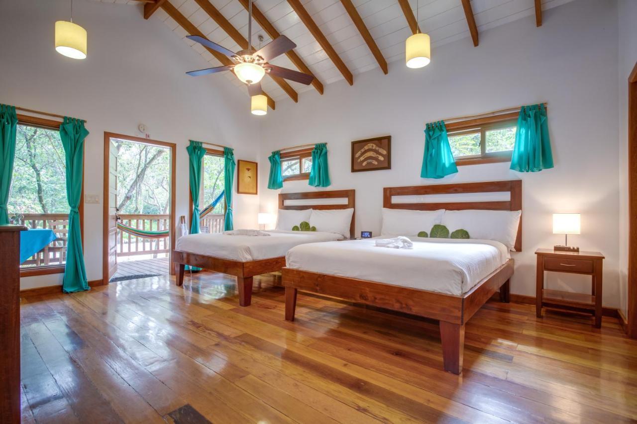 Mariposa Belize Beach Resort Placencia エクステリア 写真