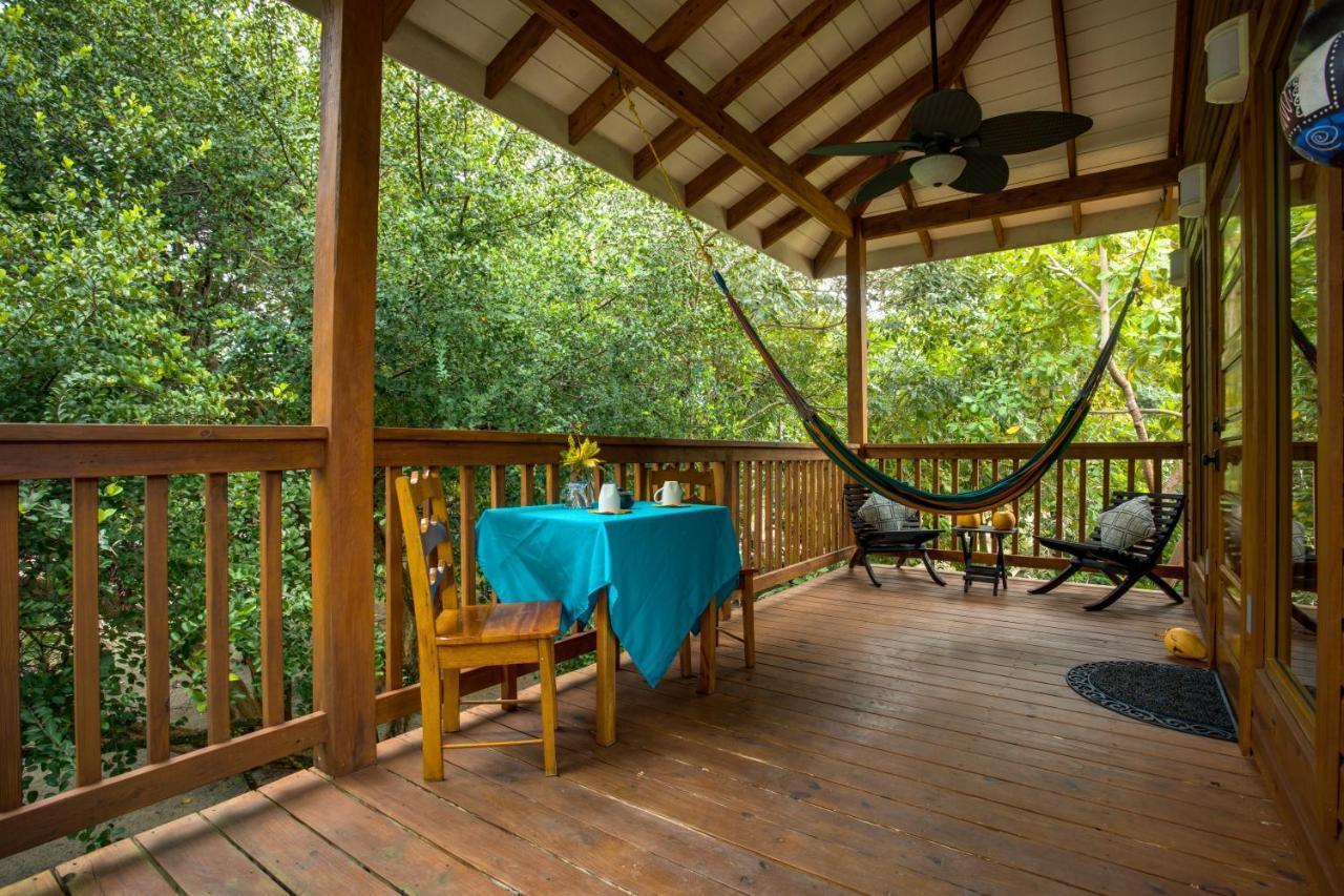 Mariposa Belize Beach Resort Placencia エクステリア 写真