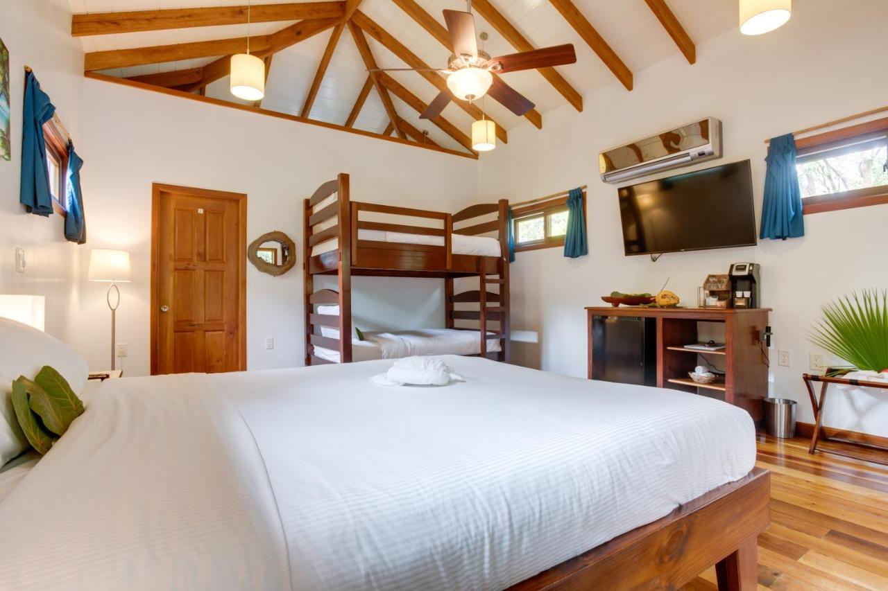 Mariposa Belize Beach Resort Placencia エクステリア 写真